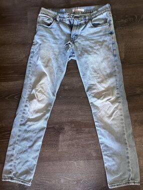 Levi's Men's Slim Jeans in Light Blue Denim